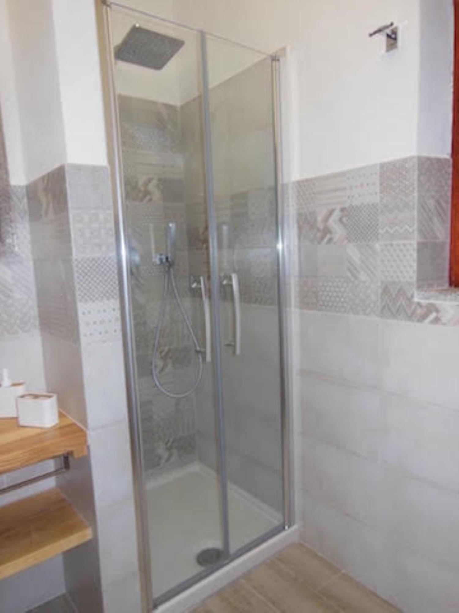 Punto Zero Rooms سان تيودورو المظهر الخارجي الصورة