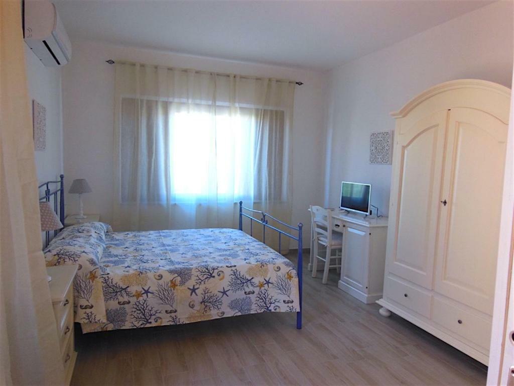 Punto Zero Rooms سان تيودورو المظهر الخارجي الصورة