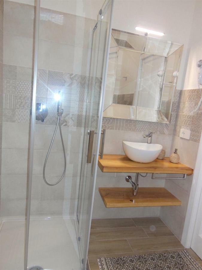 Punto Zero Rooms سان تيودورو المظهر الخارجي الصورة